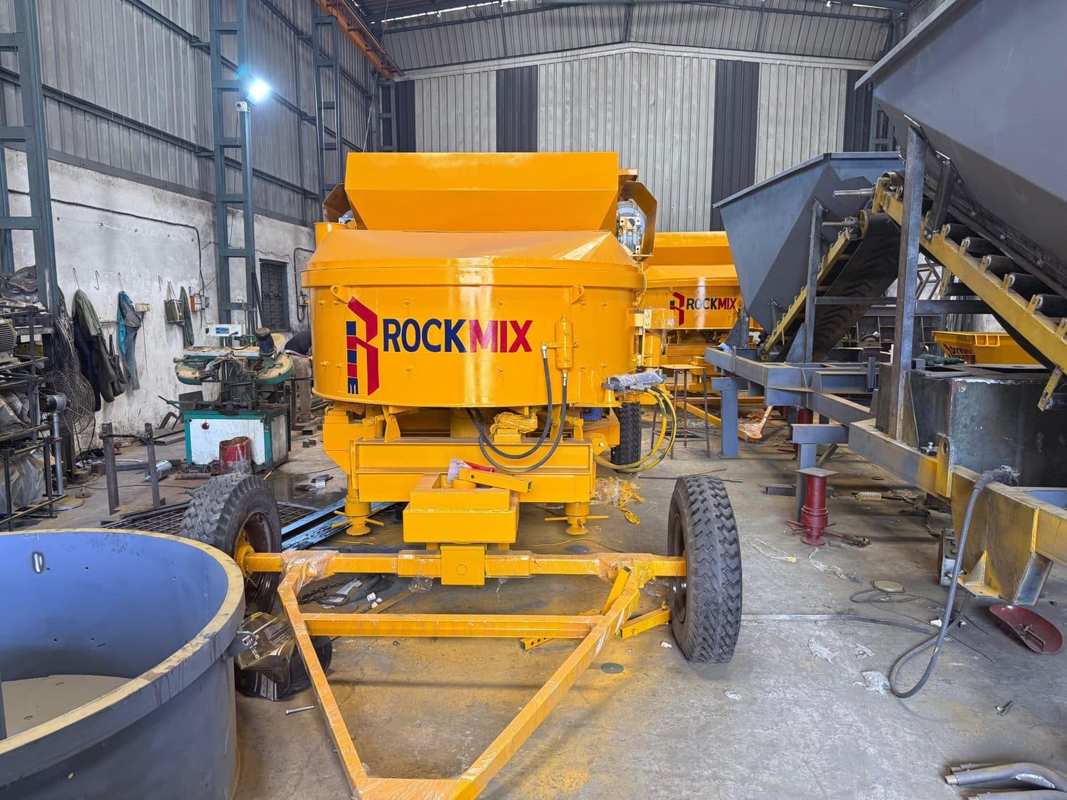 Rockmix mini mobile plant being assembled inside the Bakrol works